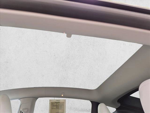 Used 2023 Tesla Model Y Long Range image 19