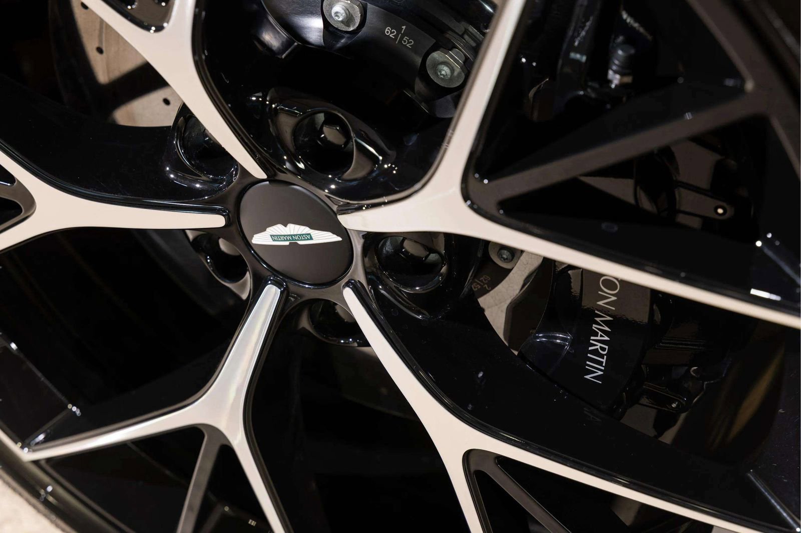 New 2026 Aston Martin DBX 707 AWD/4WD image 12