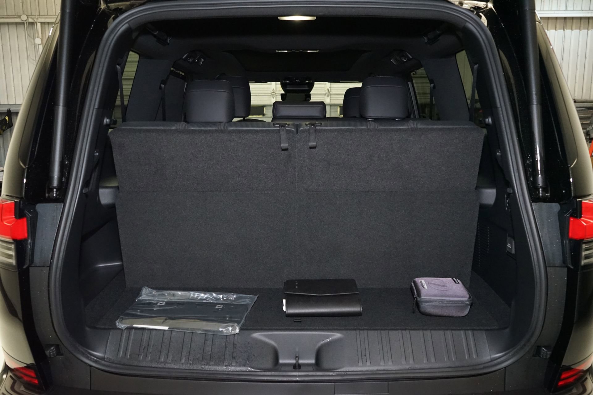 Used 2026 Lexus GX 550 w/ Cold Area Package AWD/4WD image 35