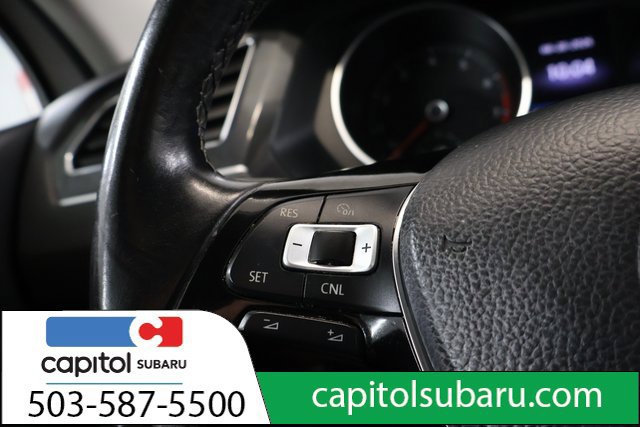 Used 2018 Volkswagen Tiguan SEL AWD/4WD image 19