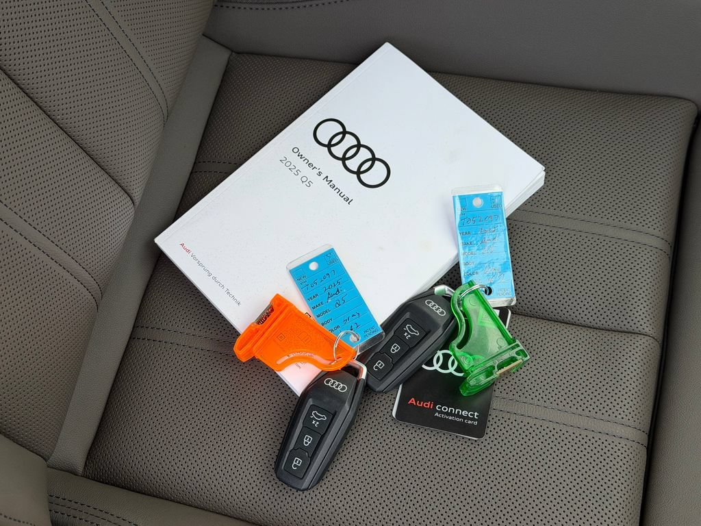 Certified 2025 Audi Q5 Prestige AWD/4WD image 8