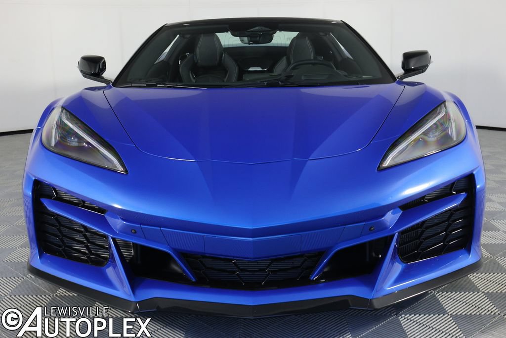 Used 2025 Chevrolet Corvette E-Ray w/ Stealth Interior Trim Package AWD/4WD image 3