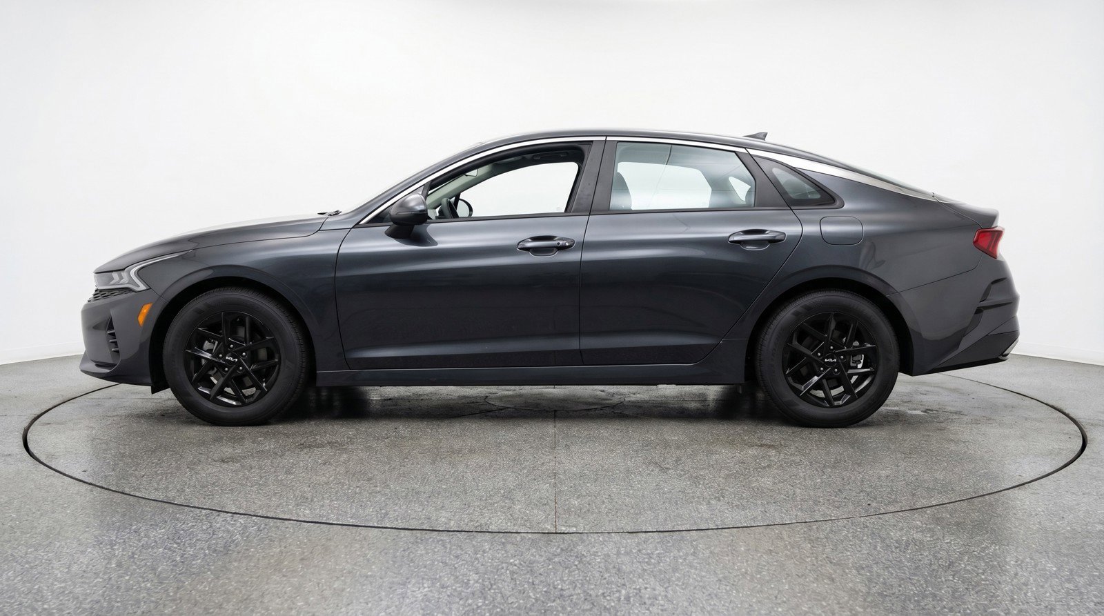 Used 2025 Kia K5 LXS image 5