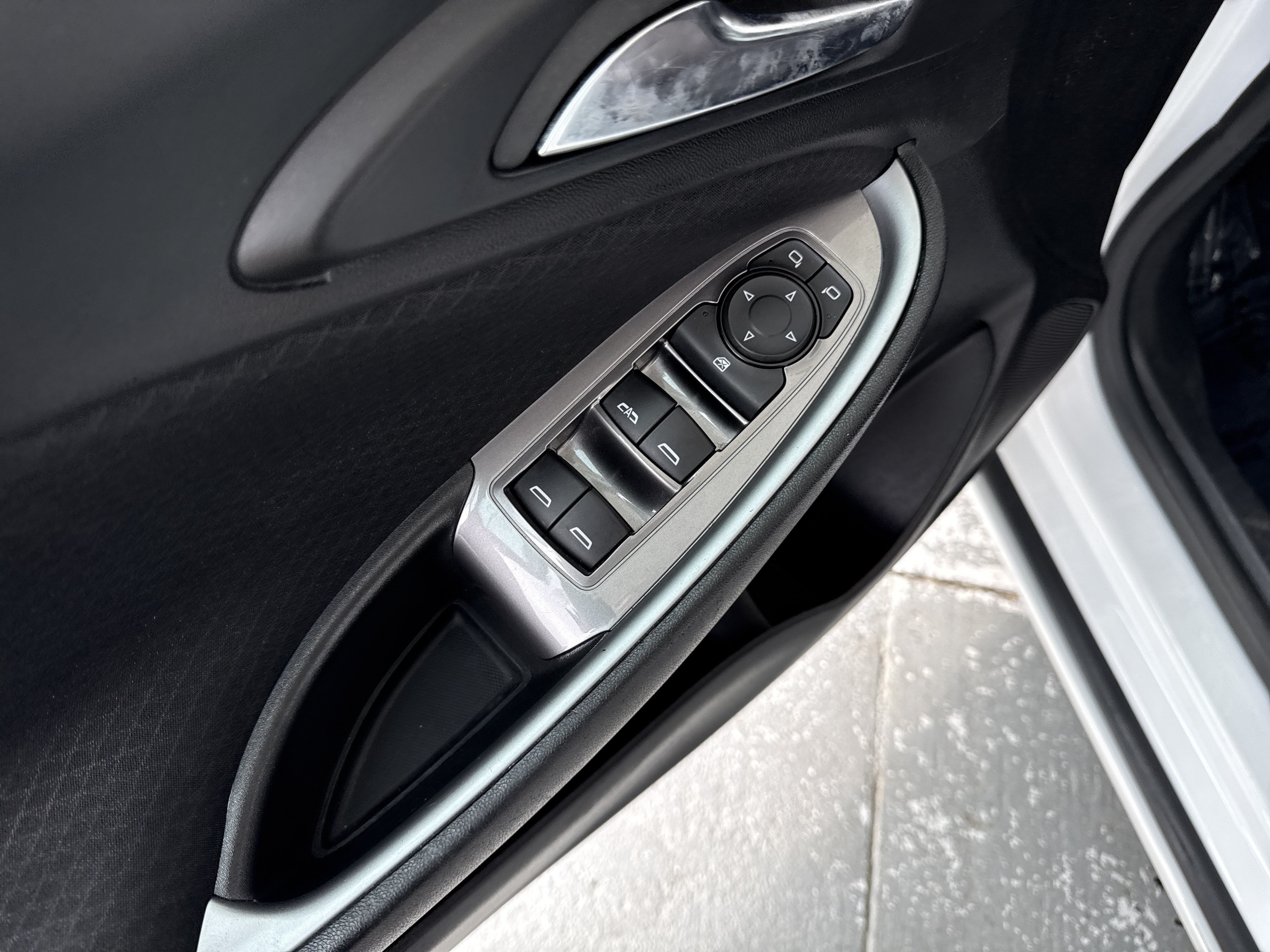 Used 2024 Chevrolet Malibu LT FWD image 14