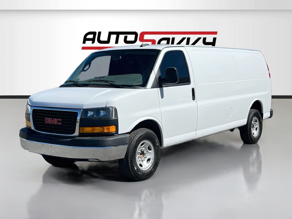 Used 2025 GMC Savana 3500 Extended w/ Driver Convenience Package RWD image 3