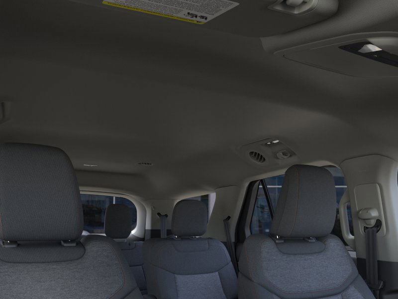 New 2025 Ford Explorer Active image 22