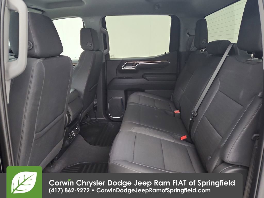 Used 2025 Chevrolet Silverado 1500 LT image 31