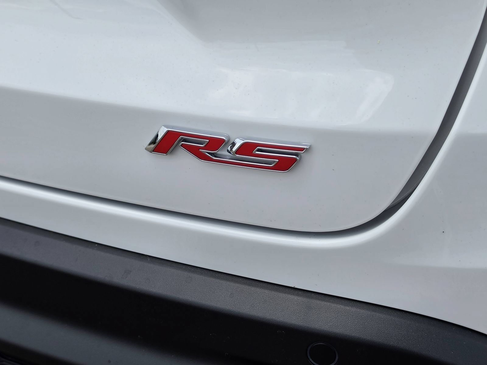 Used 2025 Chevrolet Trax RS w/ Sunroof Package FWD image 29