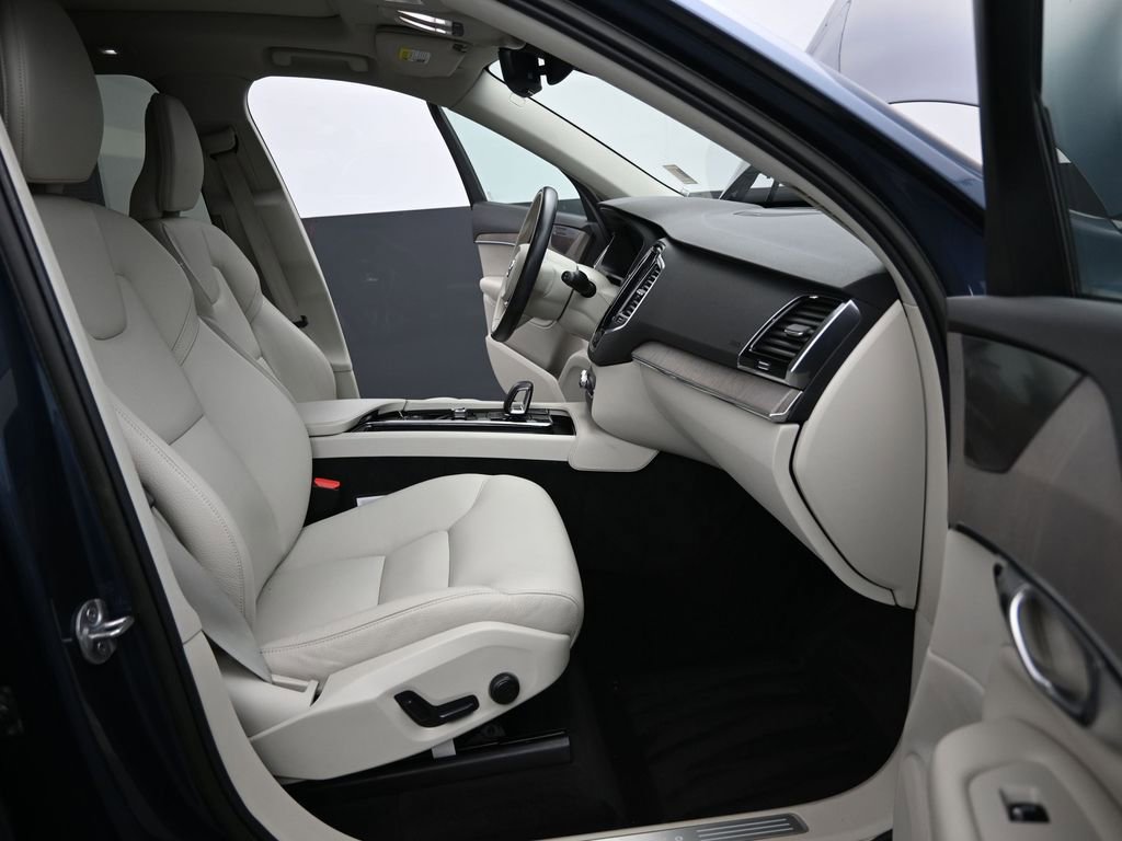 Certified 2023 Volvo XC90 B6 Plus w/ Protection Package Premier image 13