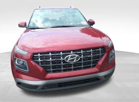 Used 2024 Hyundai Venue Limited FWD image 4