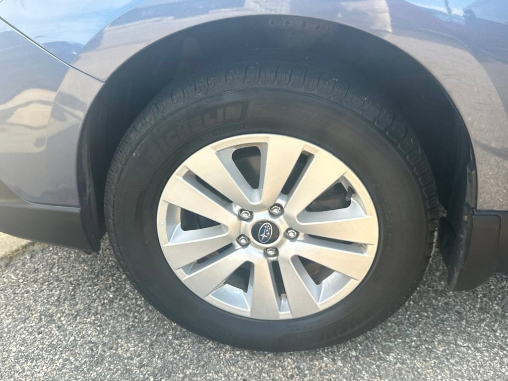 Used 2018 Subaru Outback 2.5i Premium AWD/4WD image 36