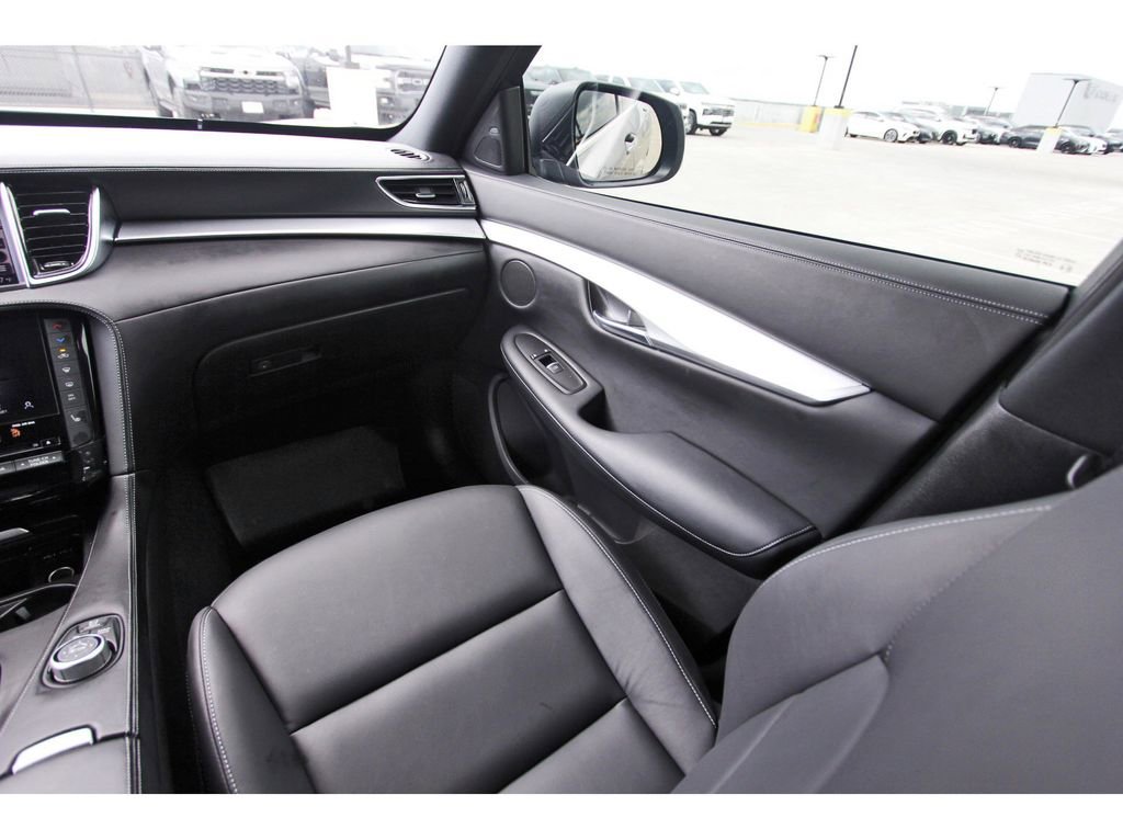 Used 2020 INFINITI QX50 Essential w/ Edition 30 Package image 10