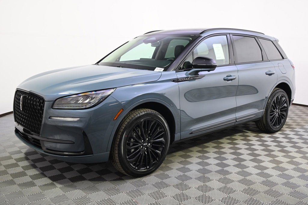 New 2026 Lincoln Corsair Premiere image 2