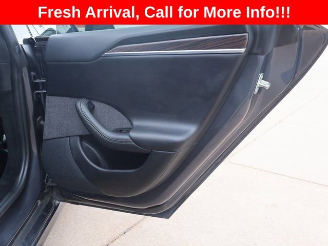 Used 2022 Tesla Model S image 12
