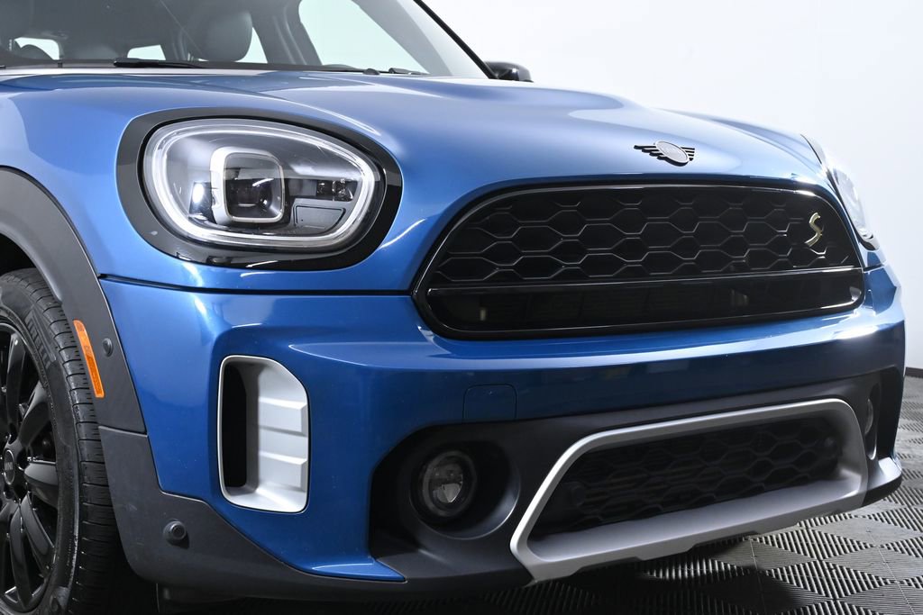 Certified 2023 MINI Cooper Countryman SE w/ Storage Package image 5