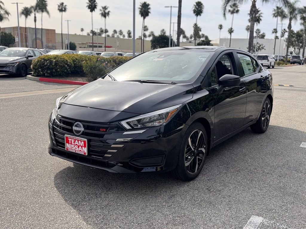 New 2025 Nissan Versa SR video 4