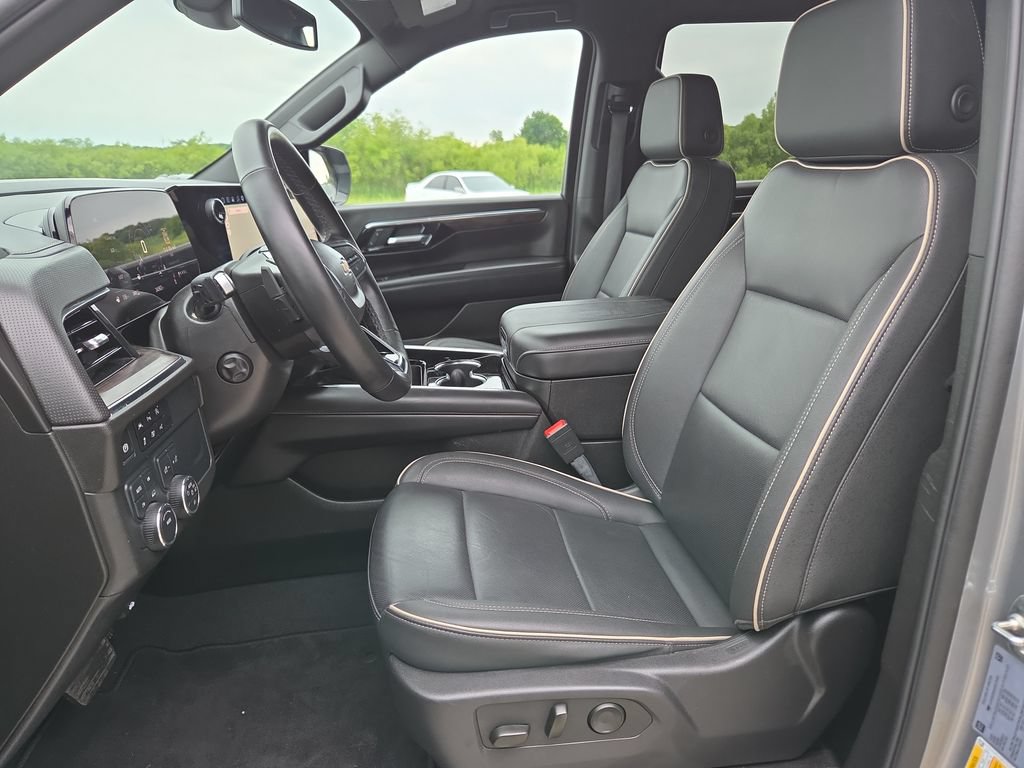Certified 2025 Chevrolet Tahoe Premier AWD/4WD image 26