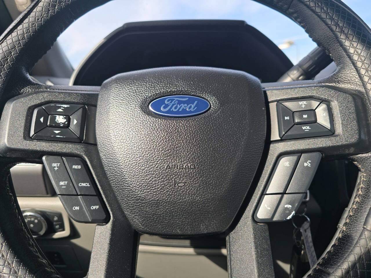 Used 2015 Ford F150 XLT w/ Equipment Group 301A Mid image 28