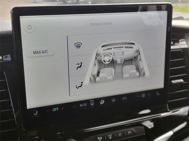 Used 2023 Ford Transit 350 XLT image 28