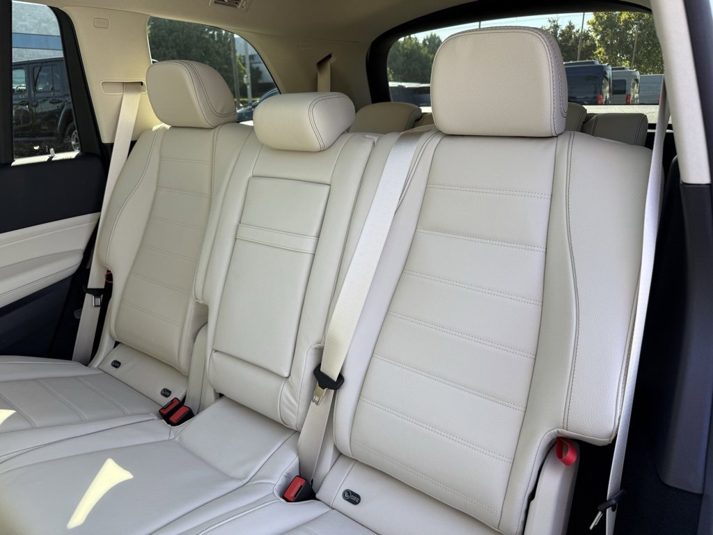 New 2026 Mercedes-Benz GLS 450 4MATIC image 13