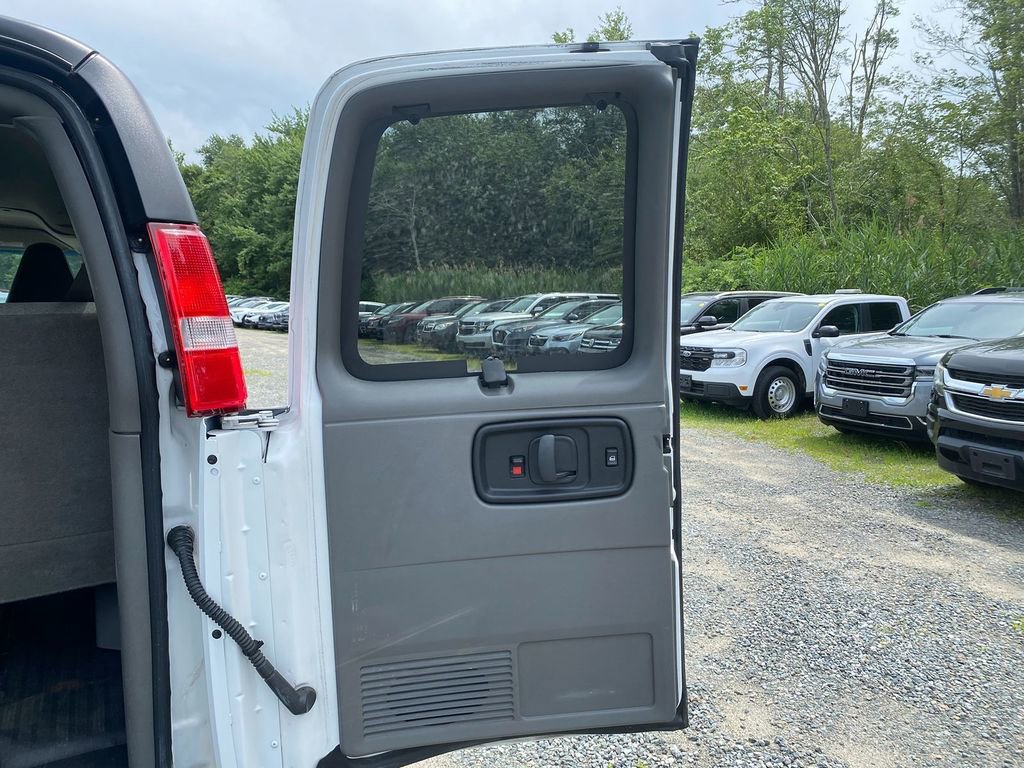 Used 2020 Chevrolet Express 2500 LS w/ Driver Convenience Package image 35