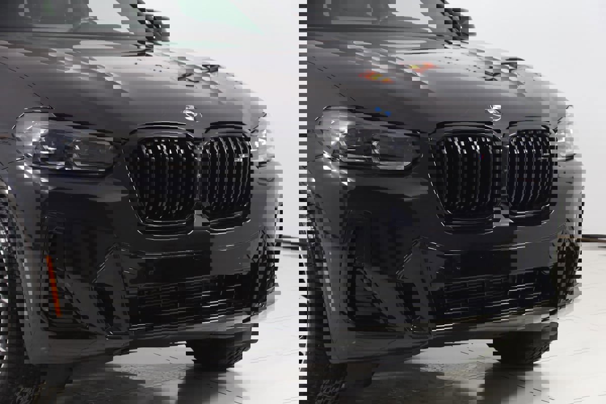 Used 2023 BMW X4 M40i w/ Premium Package image 45