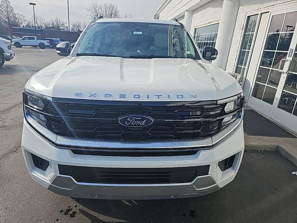 New 2026 Ford Expedition Max Platinum w/ Platinum Ultimate Package AWD/4WD image 3