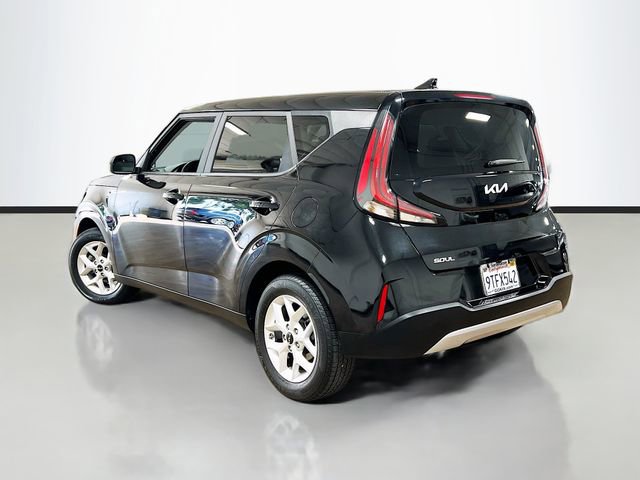 Certified 2023 Kia Soul LX w/ LX Technology Package image 5