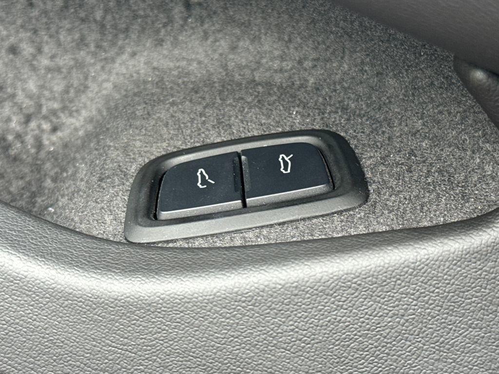 Used 2024 Chevrolet Corvette Stingray Preferred Cpe image 29