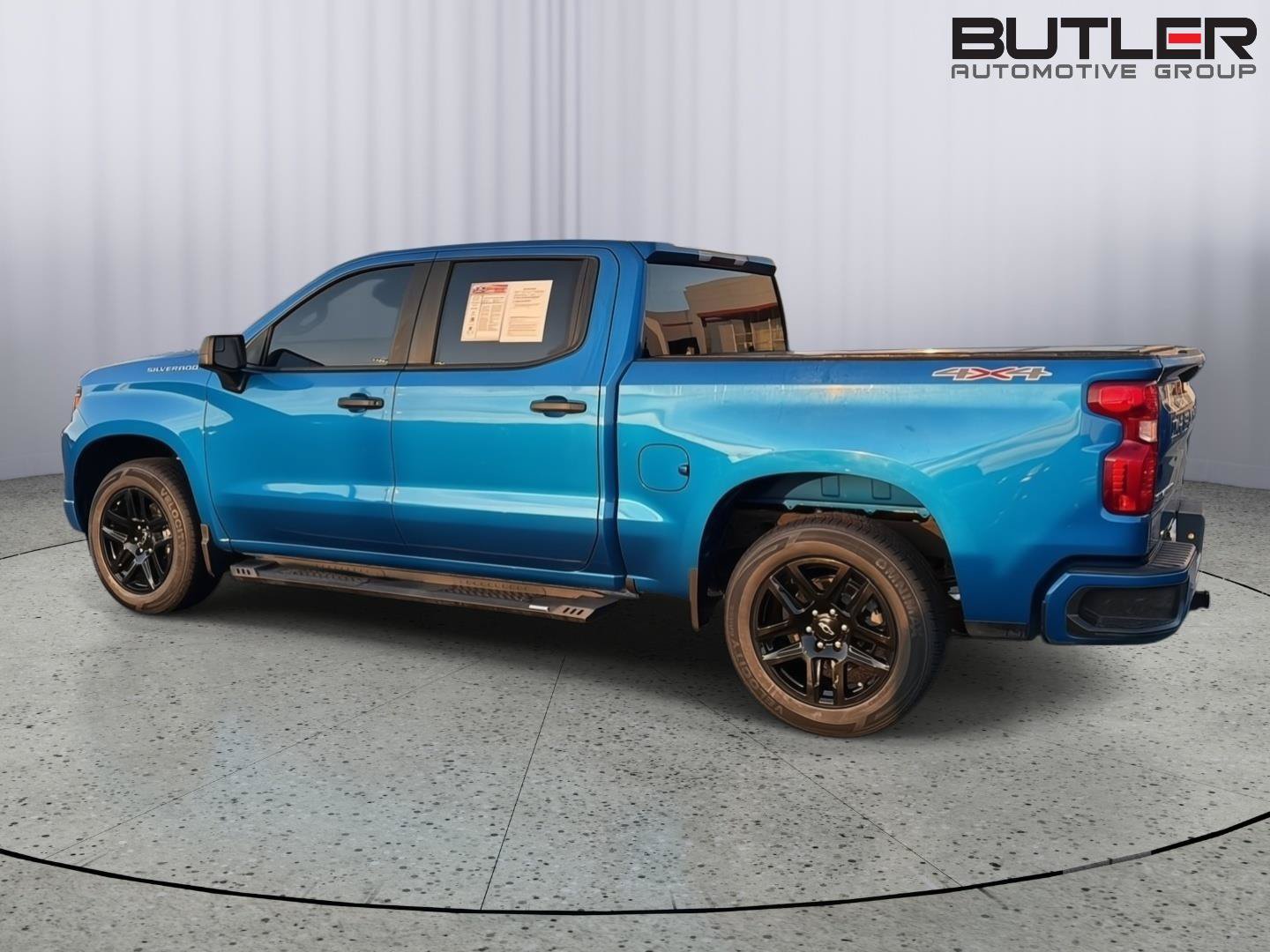 Used 2023 Chevrolet Silverado 1500 Custom AWD/4WD image 3