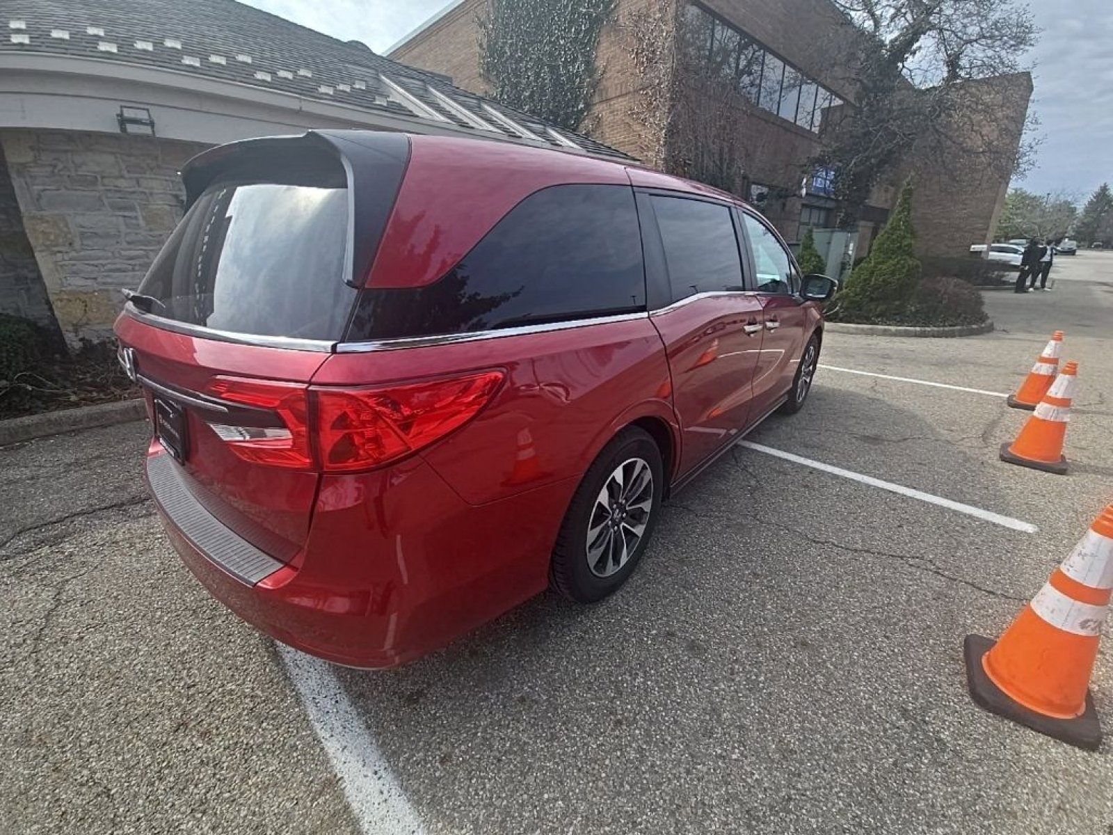 Certified 2023 Honda Odyssey EX-L image 9