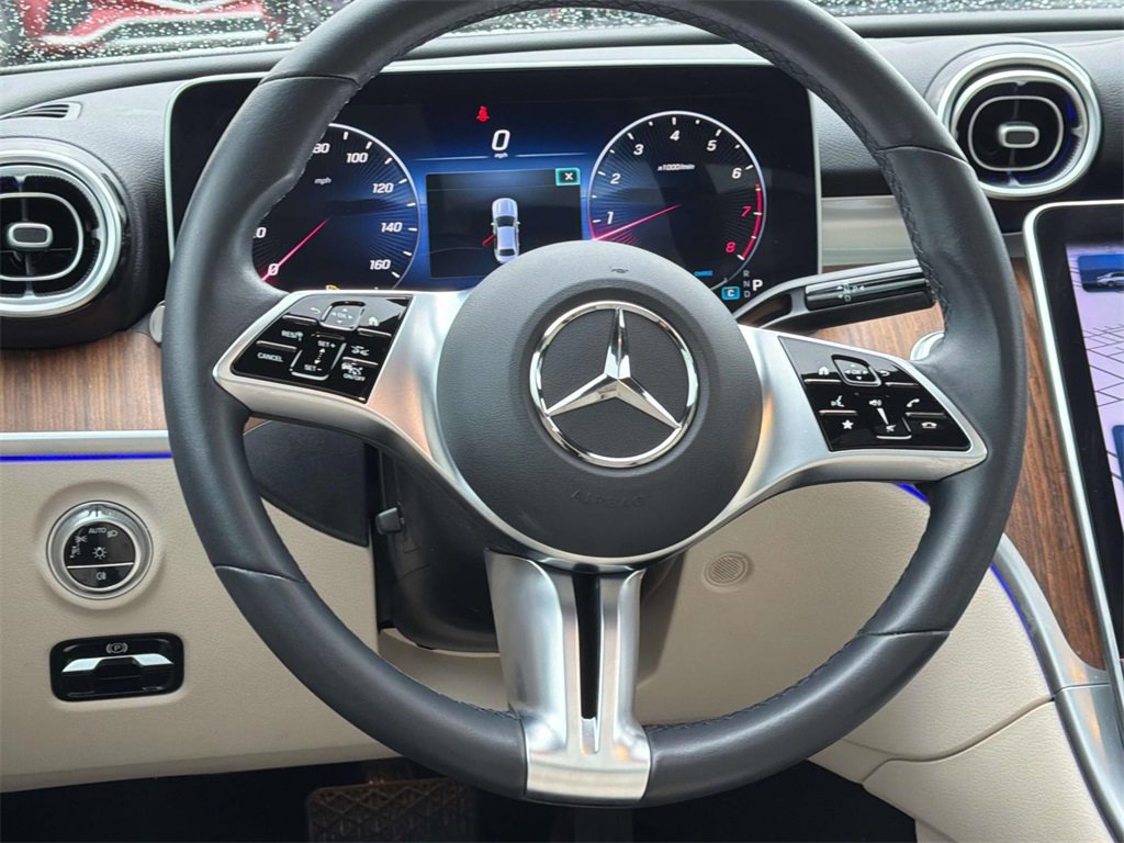 Used 2023 Mercedes-Benz C 300 Sedan image 9