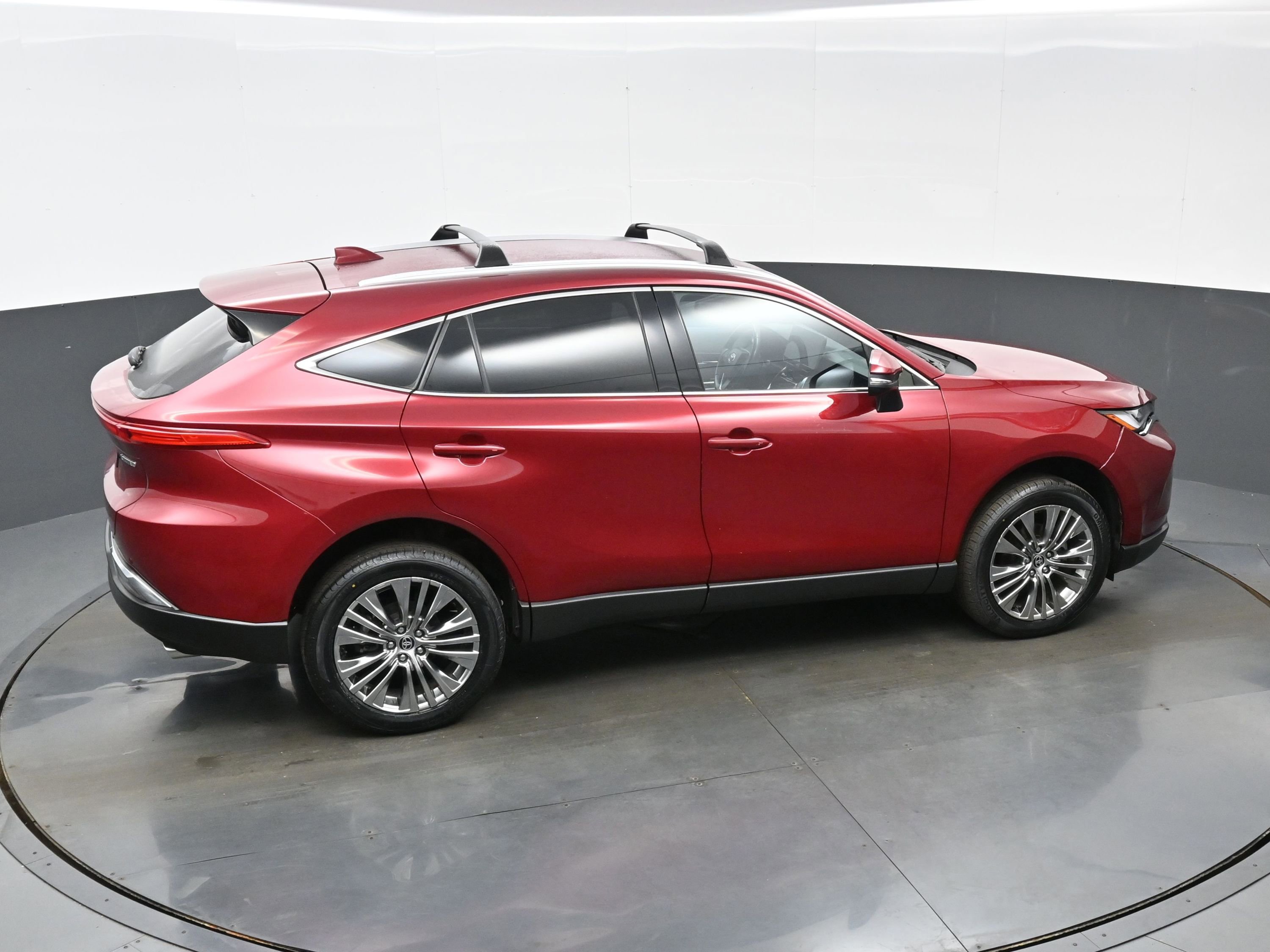 Used 2024 Toyota Venza Limited AWD/4WD image 42