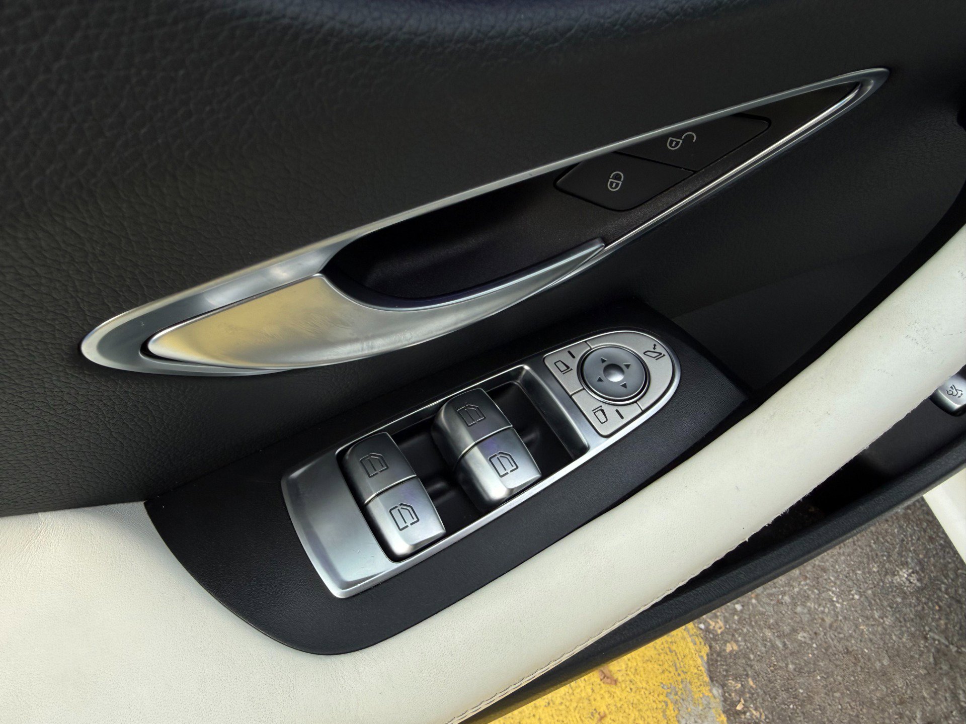 Used 2022 Mercedes-Benz E 450 4MATIC Coupe image 49