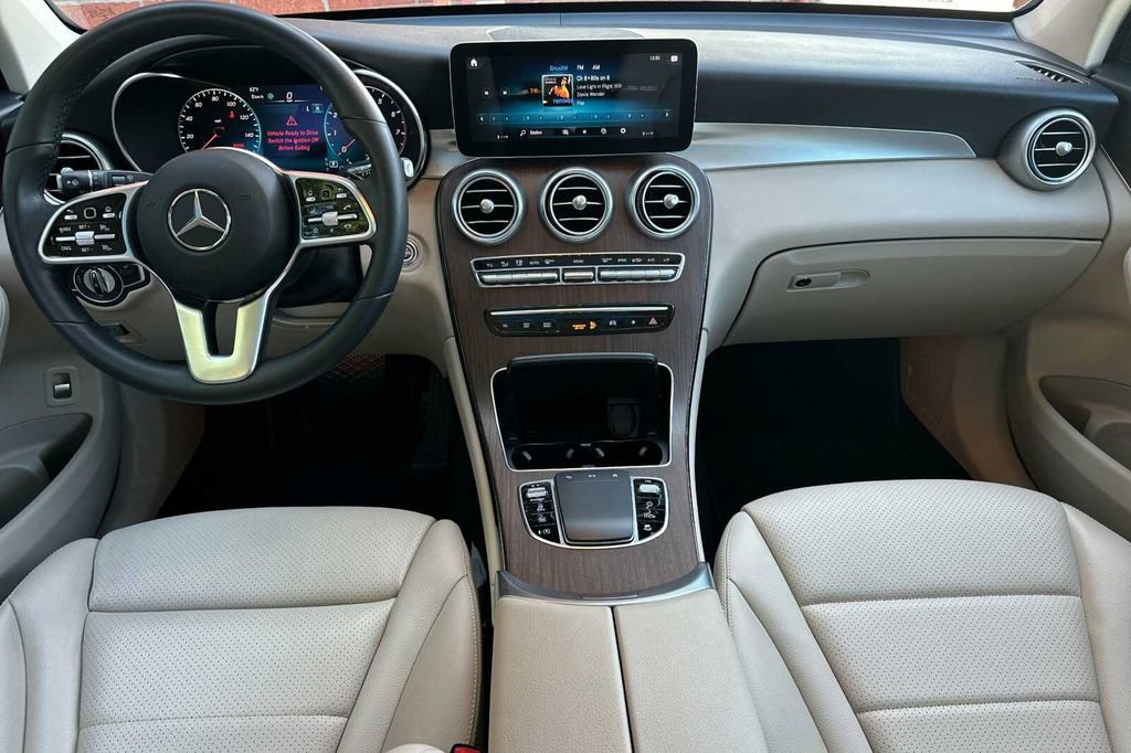 Certified 2022 Mercedes-Benz GLC 300 image 16
