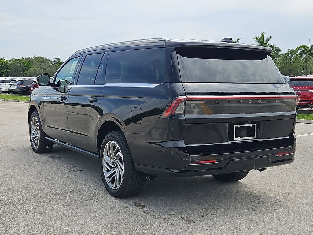 New 2025 Lincoln Navigator L Reserve image 4