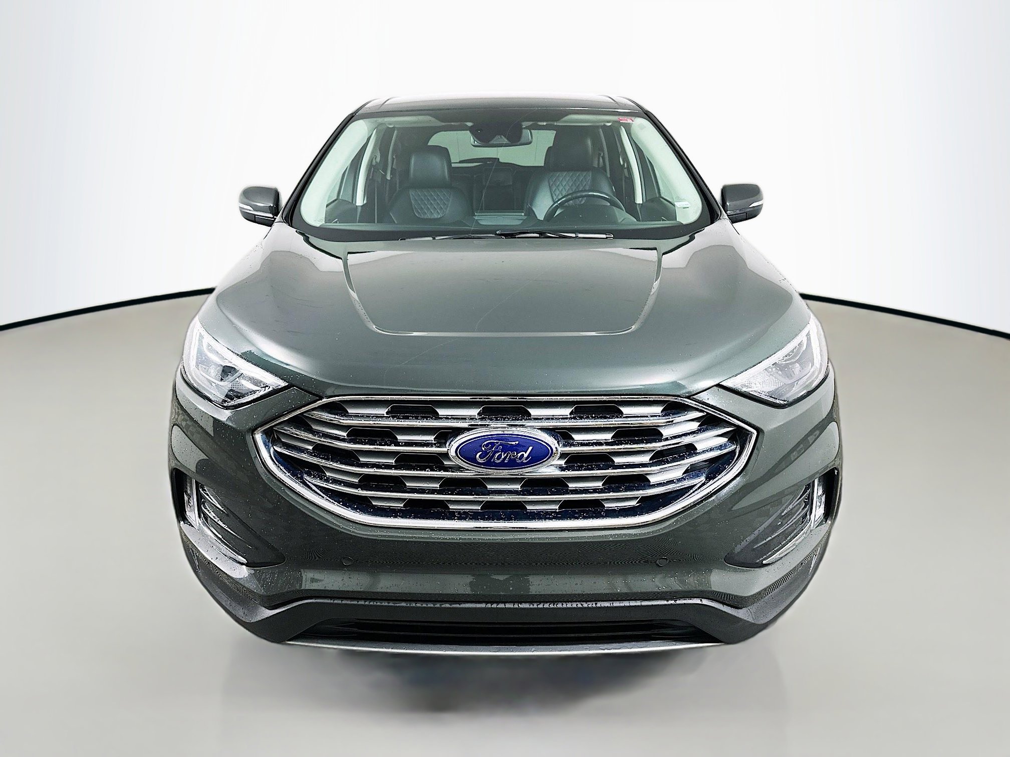 Used 2024 Ford Edge Titanium AWD/4WD image 2