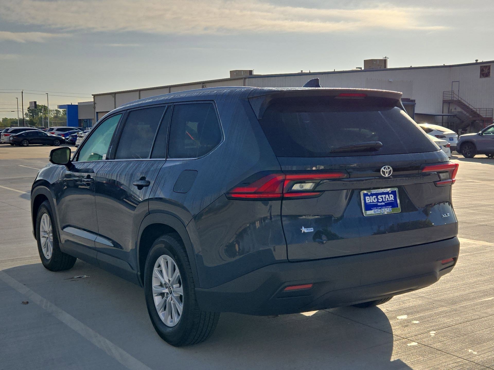 Used 2025 Toyota Grand Highlander FWD image 6