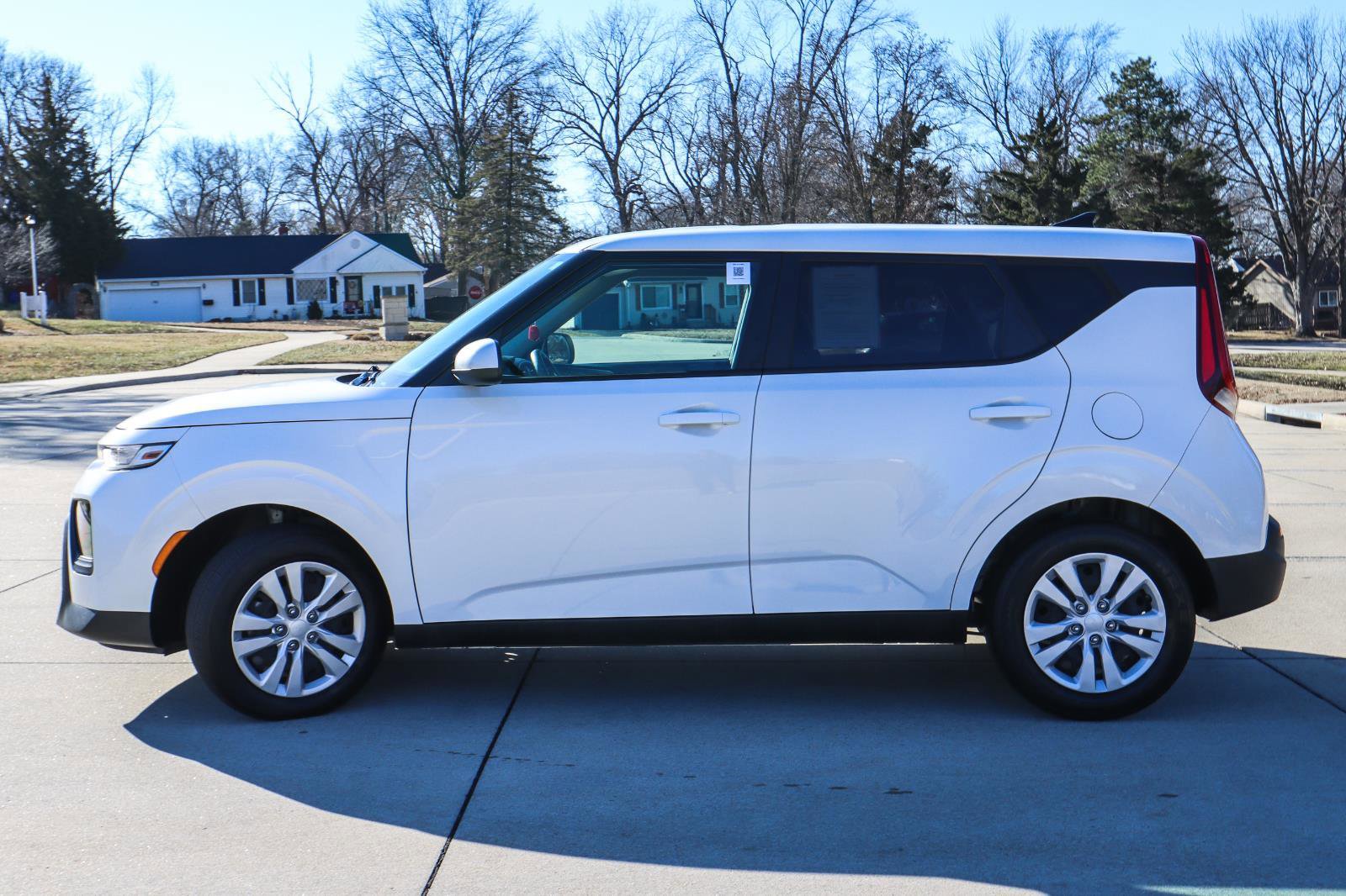 Used 2022 Kia Soul LX FWD image 4