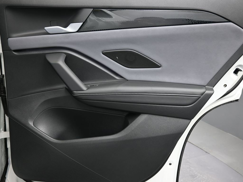 New 2026 Volkswagen Tiguan SE R-Line image 14