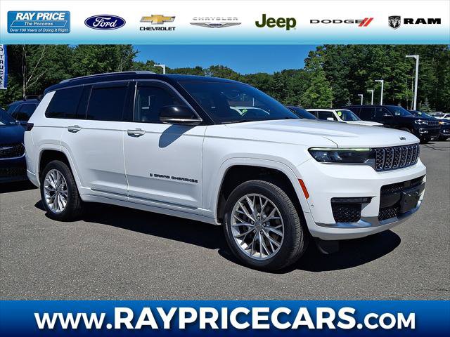 Certified 2023 Jeep Grand Cherokee L Summit w/ Luxury Tech Group V AWD/4WD image 1
