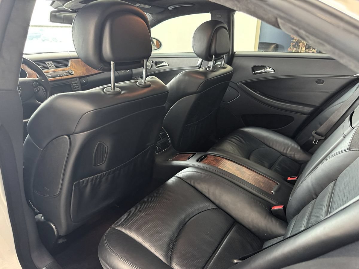 Used 2006 Mercedes-Benz CLS 55 AMG image 49