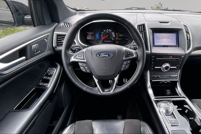 Used 2019 Ford Edge ST w/ Convenience Package image 5