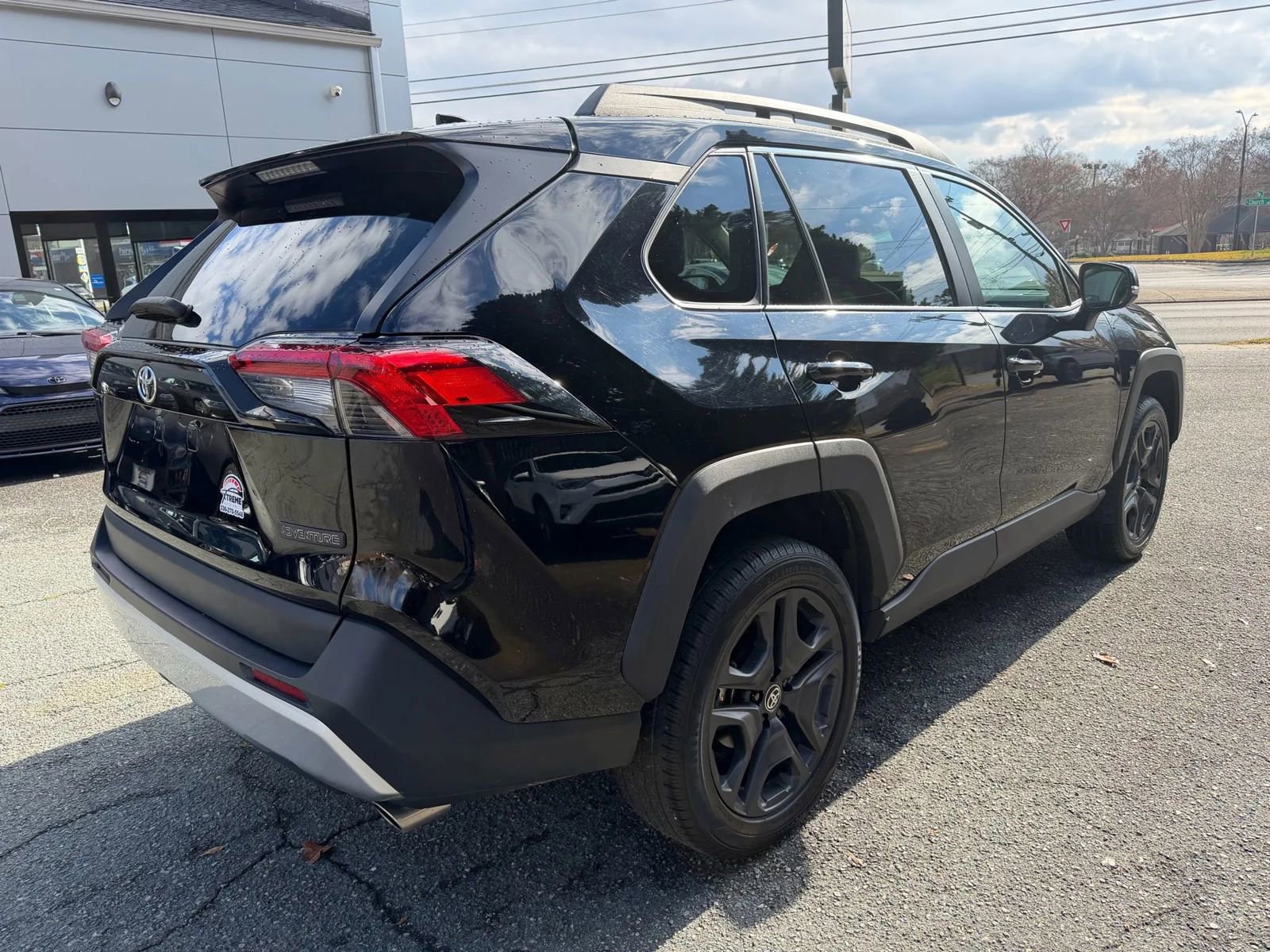 Used 2024 Toyota RAV4 Adventure image 6