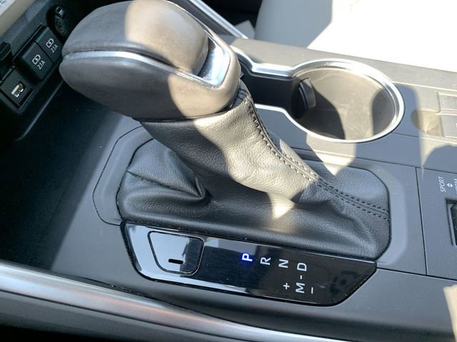 Used 2021 Toyota Highlander XLE image 25