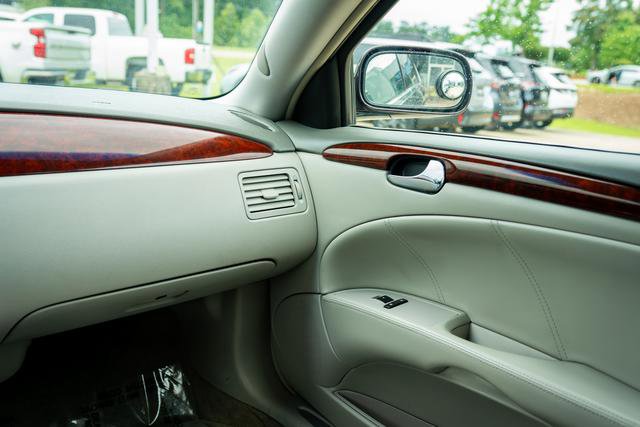 Used 2008 Buick Lucerne CX FWD image 28