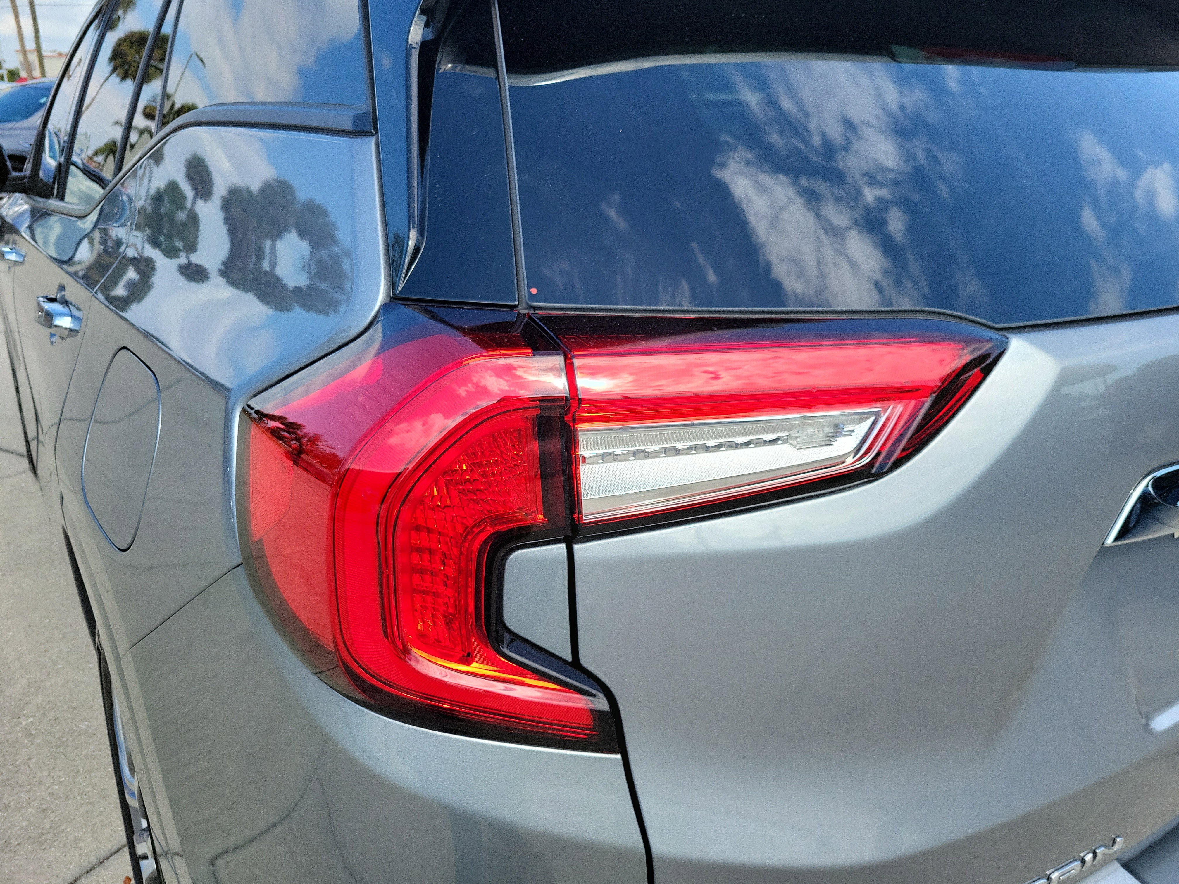 Used 2023 GMC Terrain Denali image 10