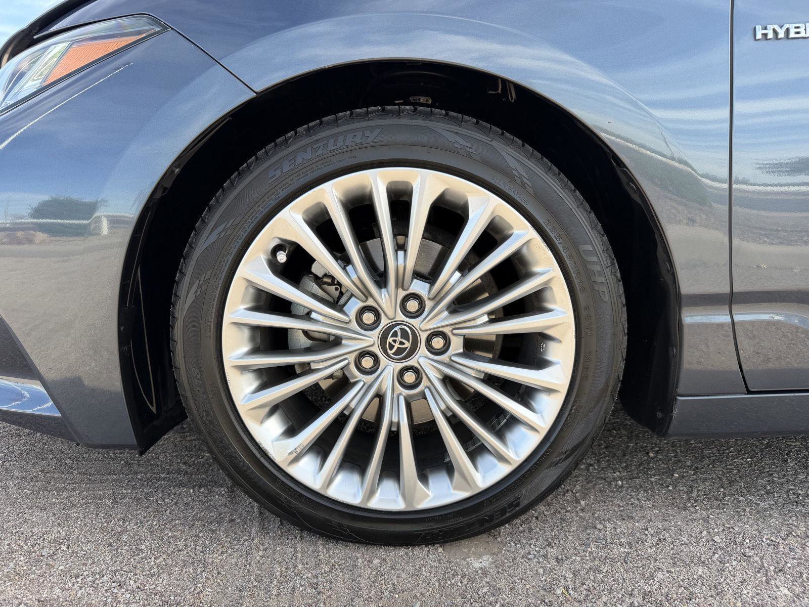 Used 2020 Toyota Avalon Limited w/ Advanced Safety Package FWD image 42