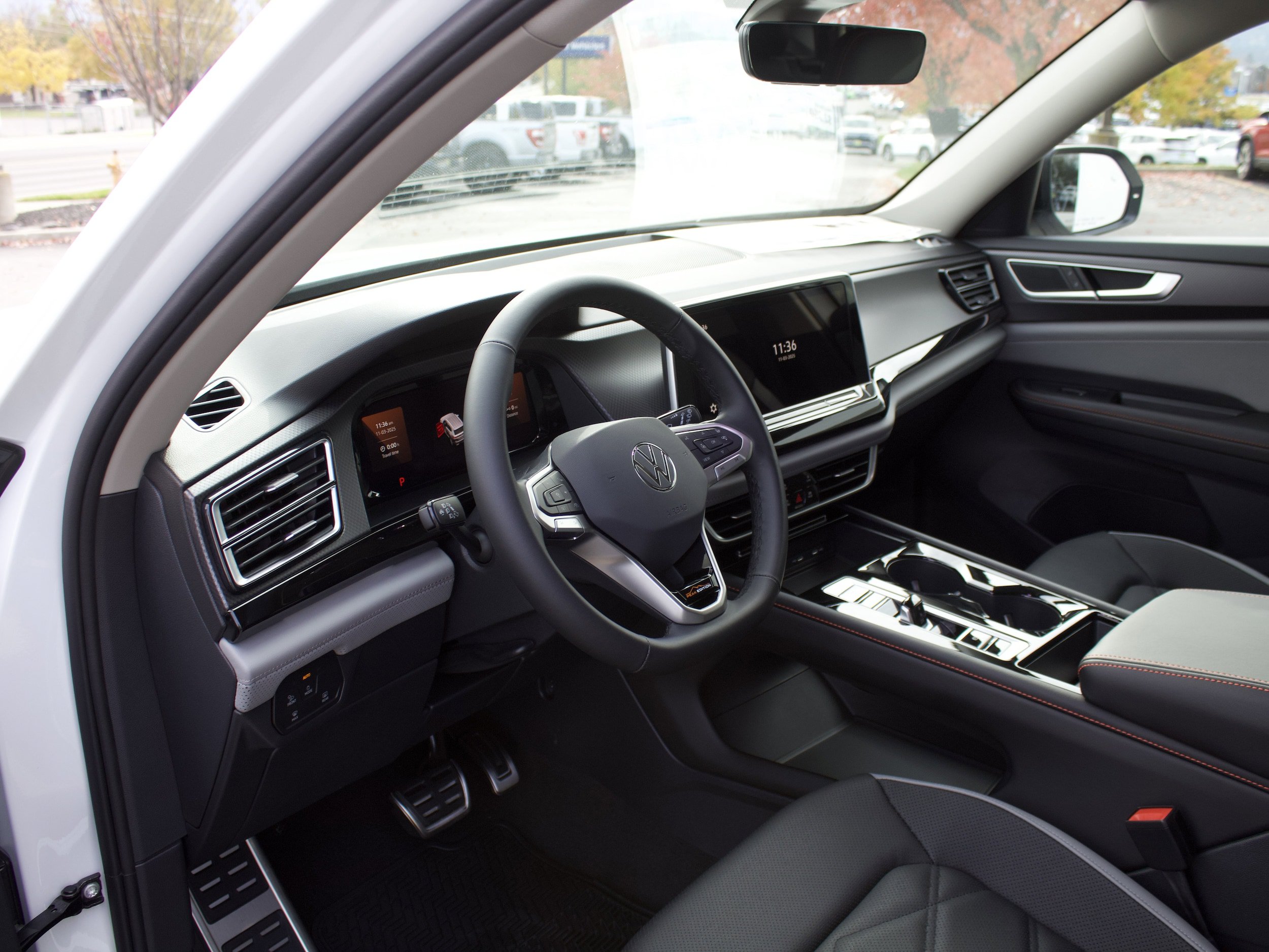 New 2026 Volkswagen Atlas Peak Edition AWD/4WD image 10