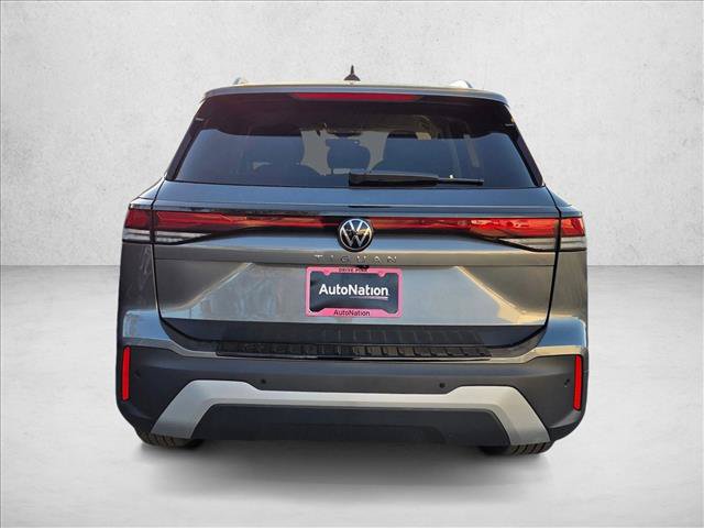 Used 2026 Volkswagen Tiguan S w/ 18" Wheel Package FWD image 8